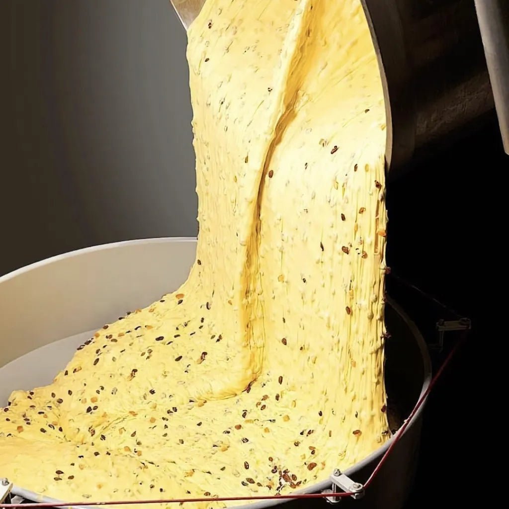 Barbero Panettone al Cioccolato 750 g – handwerklicher Panettone mit Zartbitterschokolade und mildem Sauerteig - OLIPASO - Süsses