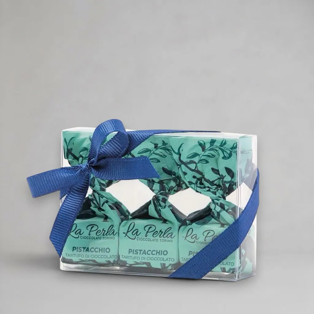 La Perla di Torino Geschenkbox mit Schleife und drei Tartufi Pistacchio