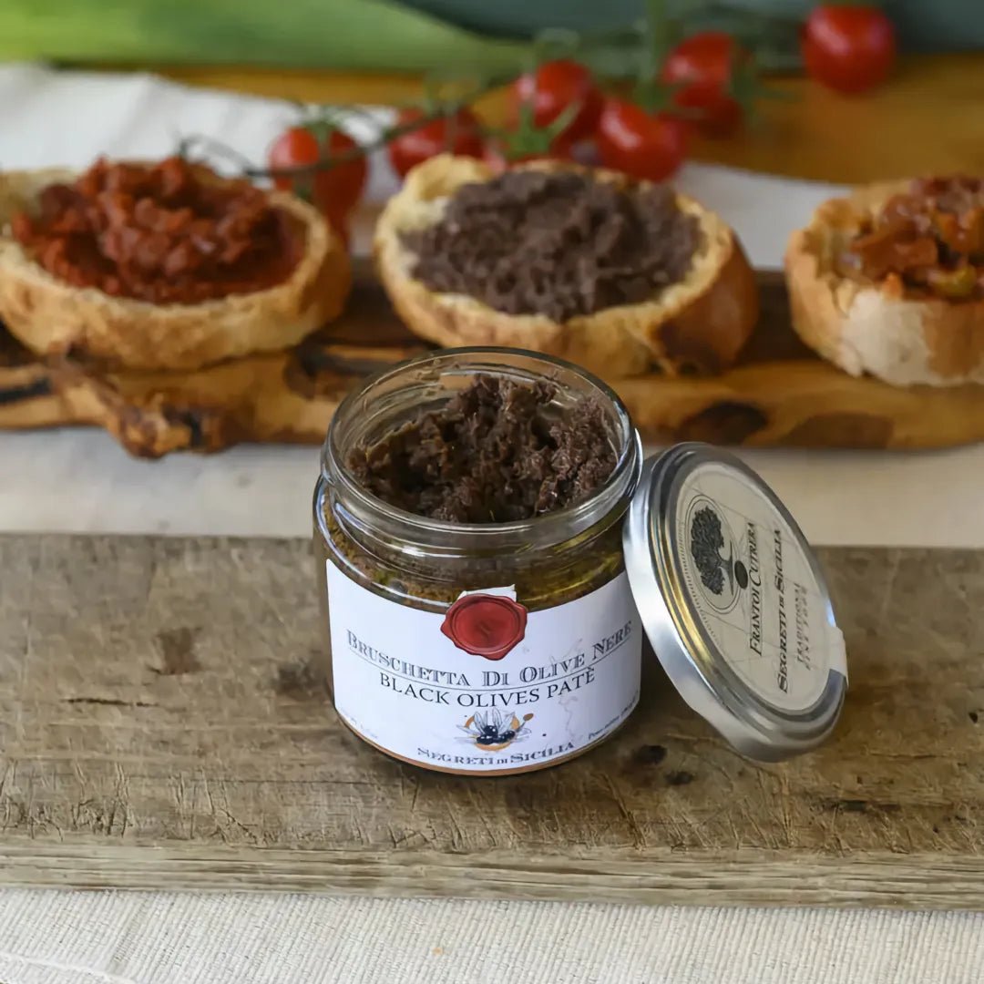 Bruschetta di Olive Nere - schwarze Olivencreme - OLIPASO - Antipasti
