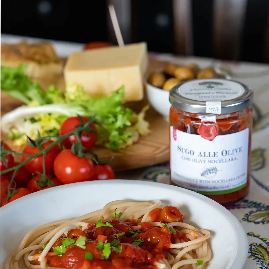 Sugo alle Olive von Frantoi Cutrera, angerichtet