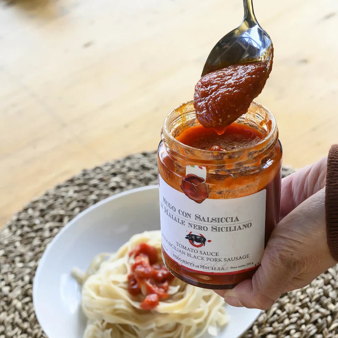Sugo con Salsiccia di Maiale von Frantoi Cutrera, angerichtet