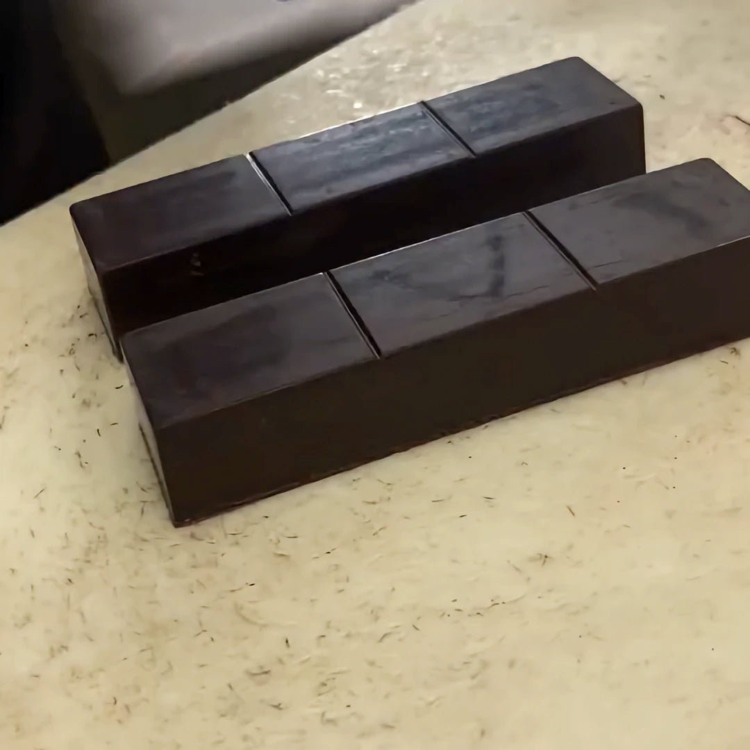 Barbero Torrone al Rum e Cioccolato 270 g – Haselnuss-Nougat mit Rum-Rosinen-Crème in dunkler Schokolade - OLIPASO - Süsses